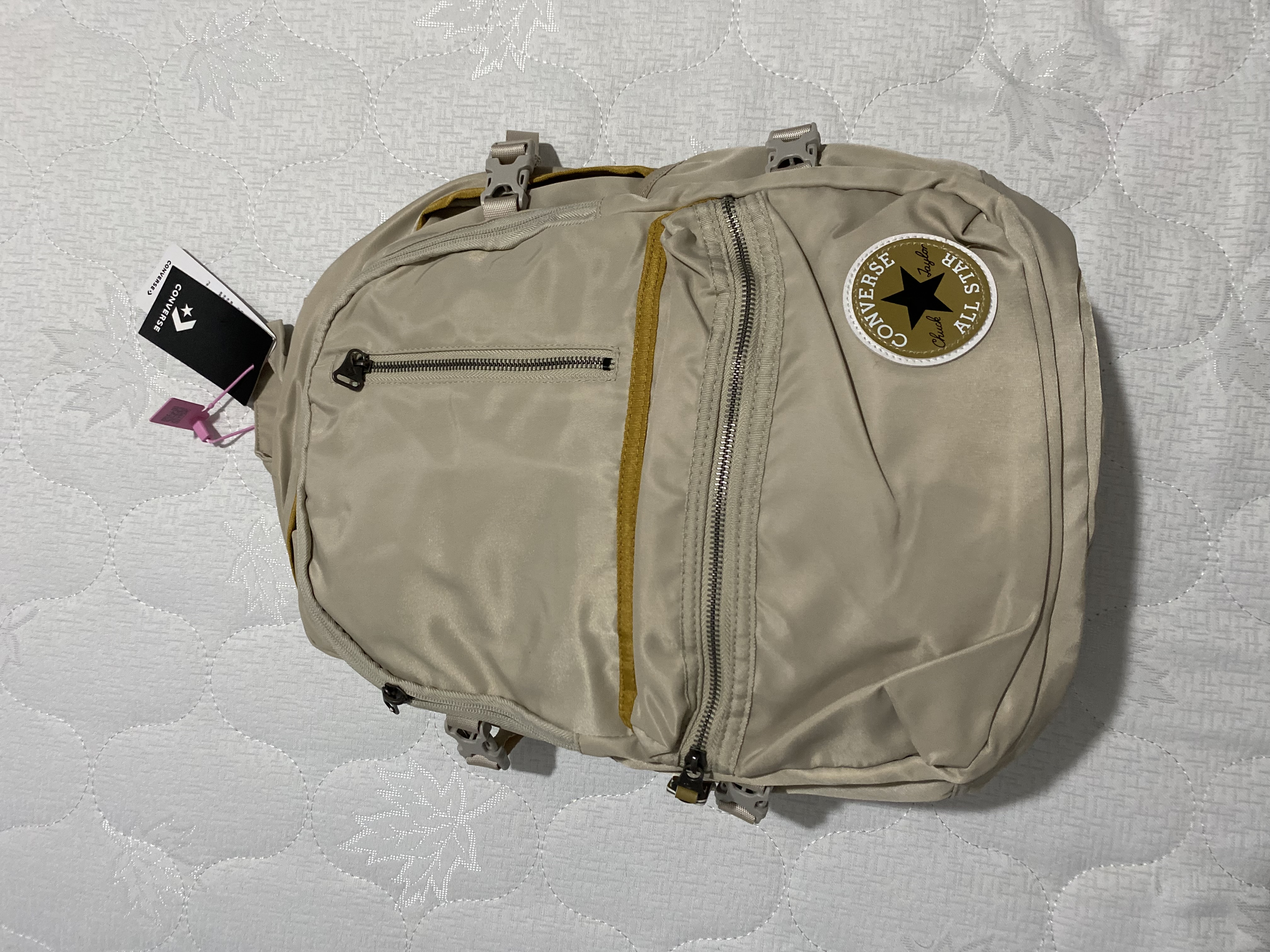 کوله پشتی کانورس کرم ویتنام اصل